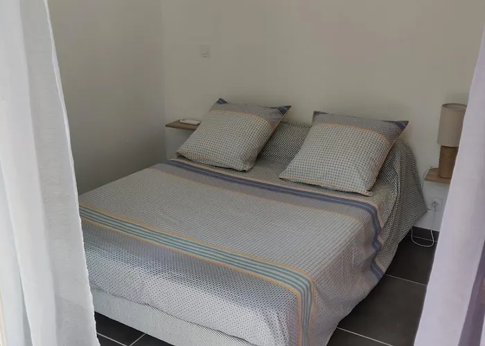 Nimes, France Apartment *